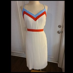 Sz 8 Banana Republic white pleated colorblock dress